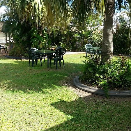 Golden Fountain Motel Rockhampton Exterior foto