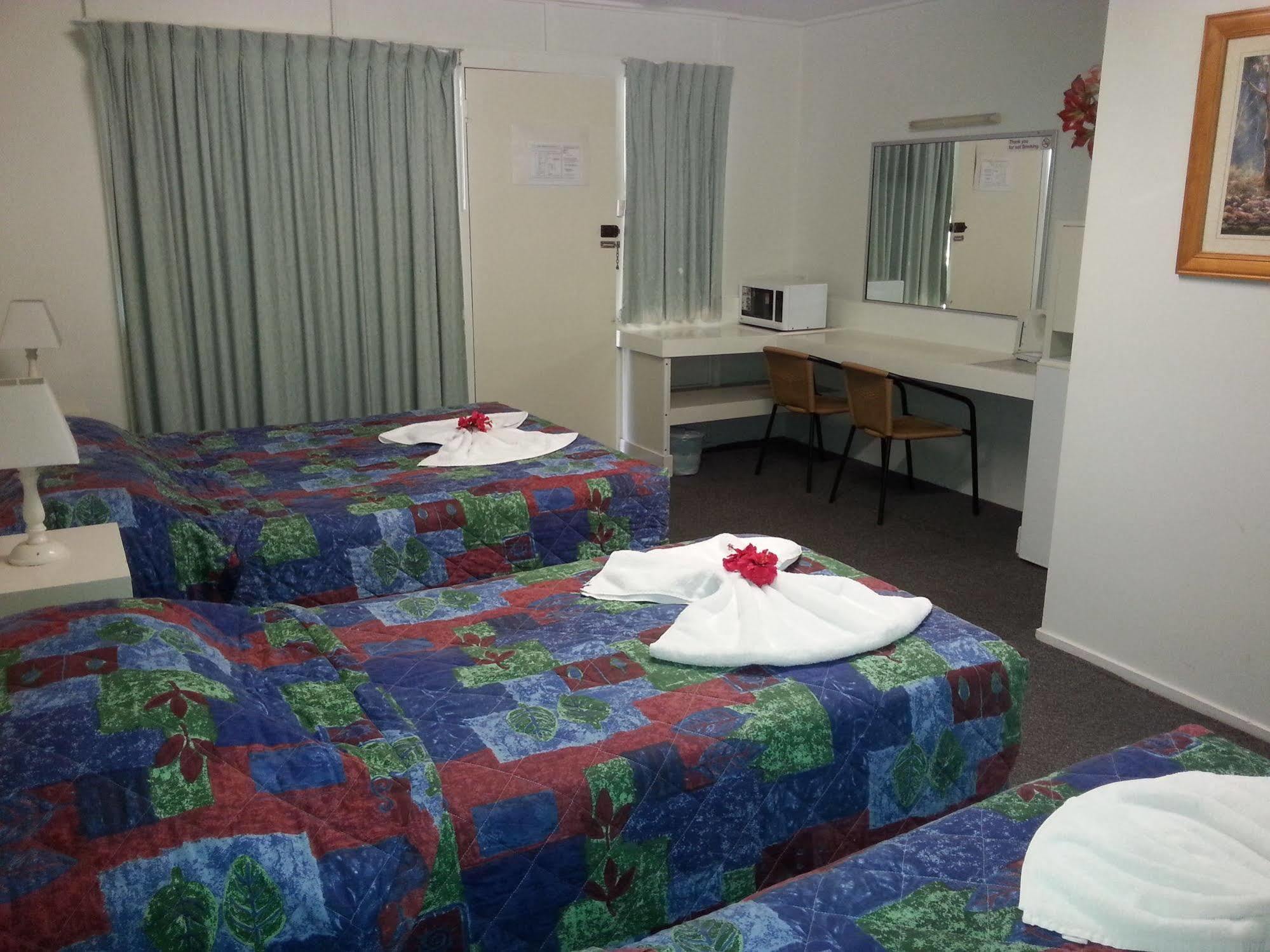Golden Fountain Motel Rockhampton Exterior foto